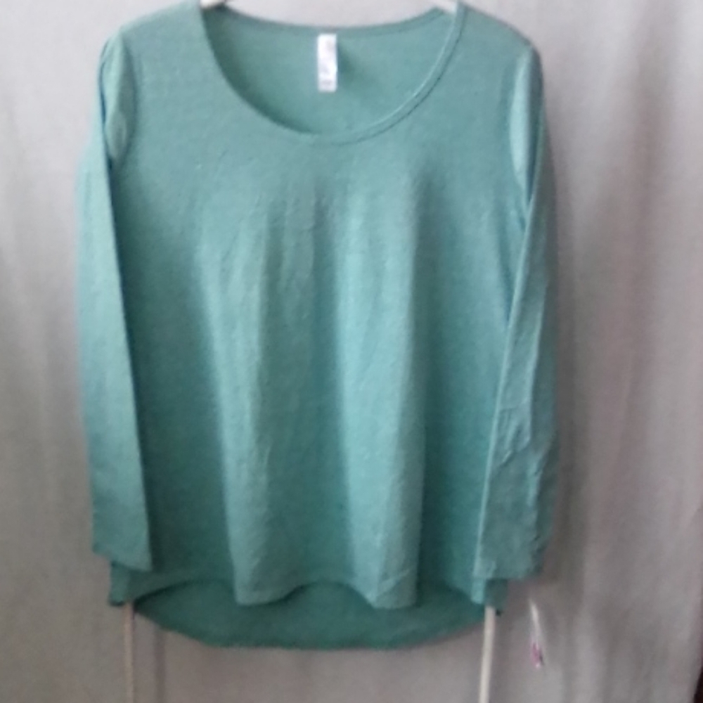 Lularoe  Lynnae small long sleeve brand new